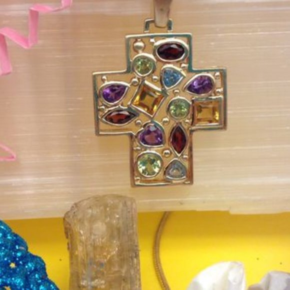 10K Yellow Gold Multi-Gemstone Pendant